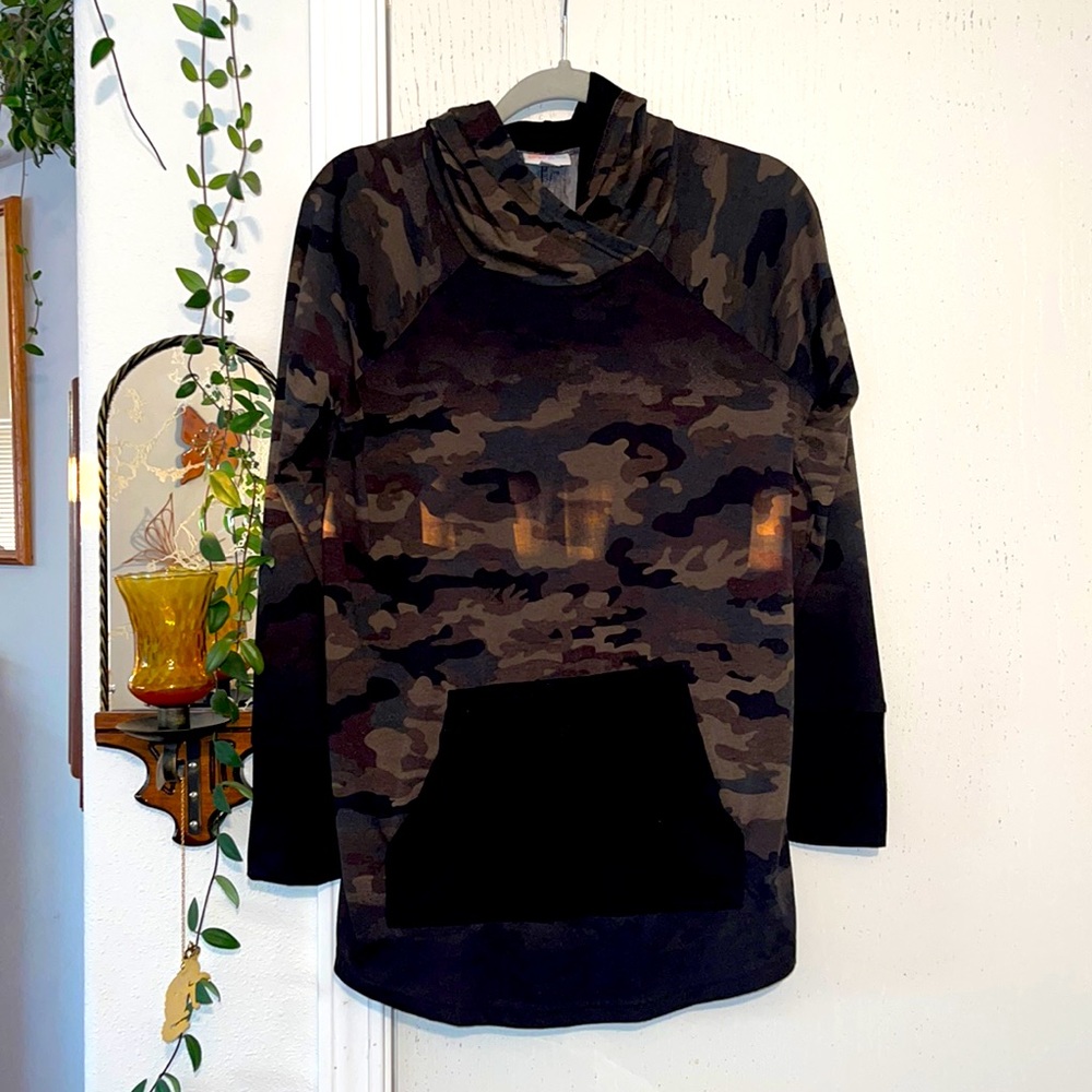 LuLaRoe Amber Hoodie